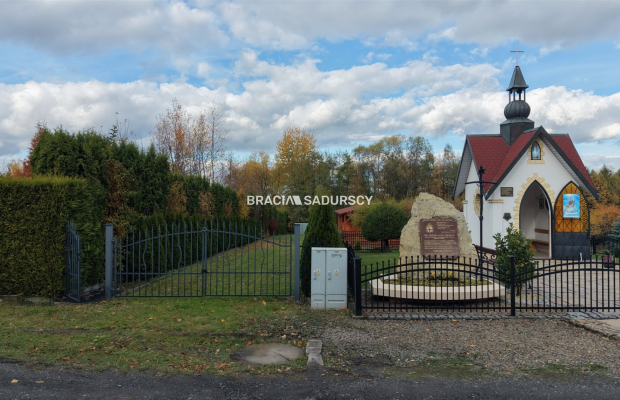 Piękna działka z domkiem letniskowym w Bęczynie gm. Brzeźnica    

  Oferujemy piękną działkę o powierzchni 2017 m 2 , położoną