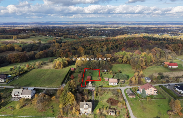 Piękna działka z domkiem letniskowym w Bęczynie gm. Brzeźnica    

  Oferujemy piękną działkę o powierzchni 2017 m 2 , położoną