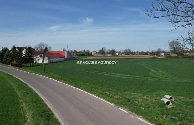 Działka budowlano-usługowa Wezerów, Słomniki