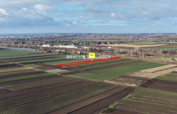 Działka rolna o pow. 41 ar. w Krakowie.  
Przedmiotem oferty jest nieruchomość gruntowa niezabudowana o nr ew.  24  położona w 