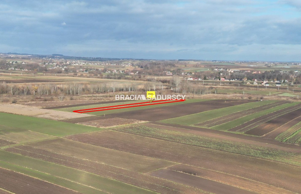 Działka rolna o pow. 41 ar. w Krakowie.  
Przedmiotem oferty jest nieruchomość gruntowa niezabudowana o nr ew.  44  położona w 