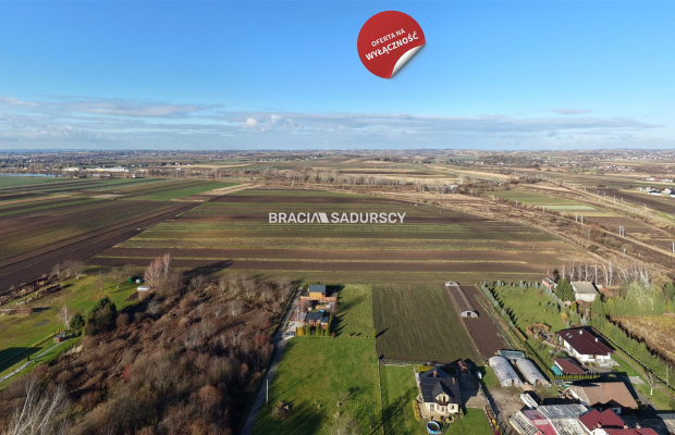 Działka budowlana o pow. 37 ar. w Krakowie.  
Przedmiotem oferty jest nieruchomość gruntowa niezabudowana o nr ew.  52/2  położ