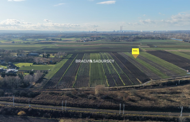 Działka budowlana o pow. 37 ar. w Krakowie.  
Przedmiotem oferty jest nieruchomość gruntowa niezabudowana o nr ew.  52/2  położ