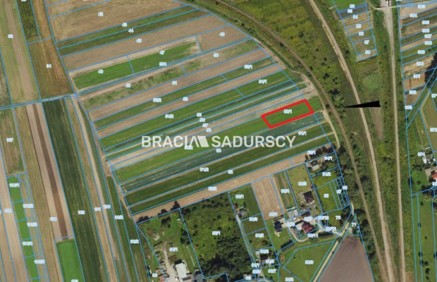 Działka budowlana o pow. 19 ar. w Krakowie.  
Przedmiotem oferty jest nieruchomość gruntowa niezabudowana o nr ew.  59/1  położ