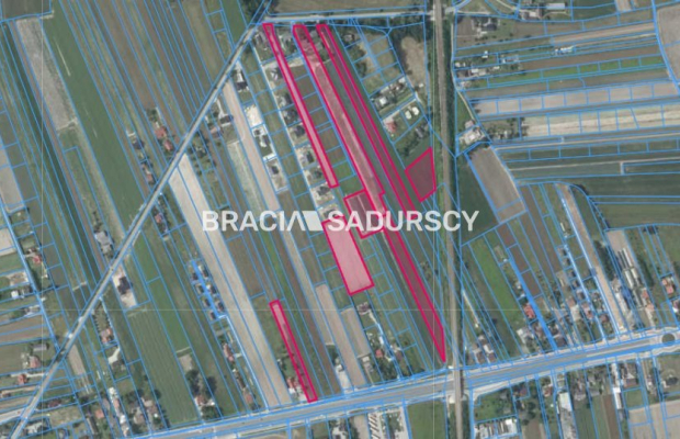 Działka budowlana o pow. 28 arów w Krakowie - Nowej Hucie   
 
Przedmiotem oferty jest działka o nr  305    położona w obrębie 