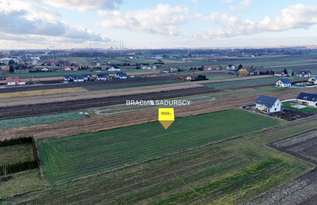 Działka budowlana o pow. 57 arów w Krakowie - Nowej Hucie   
 
Przedmiotem oferty jest działka o nr  309/2    położona w obrębi