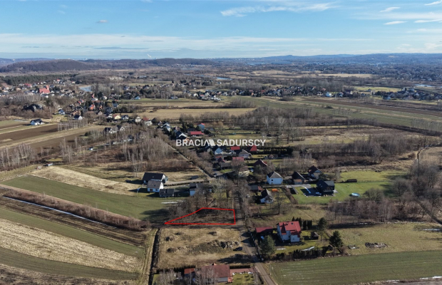 DZIAŁKA BUDOWLANA 9 ARÓW JEZIORZANY UZBROJONA