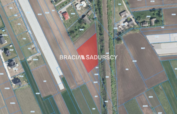 Działka rolna o pow. 26 arów w Krakowie - Nowej Hucie   
 
Przedmiotem oferty jest działka o nr  293  położona w obrębie  NH-22