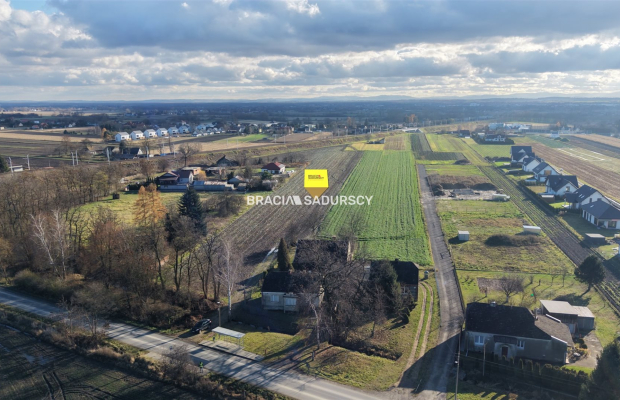 Działka budowlana o pow. 55 arów w Krakowie - Nowej Hucie   
 
Przedmiotem oferty jest działka o nr  298/2    położona w obrębi