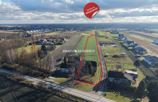 Działka budowlana o pow. 83 arów w Krakowie - Nowej Hucie   
 
Przedmiotem oferty jest działka o nr  301/2    położona w obrębi