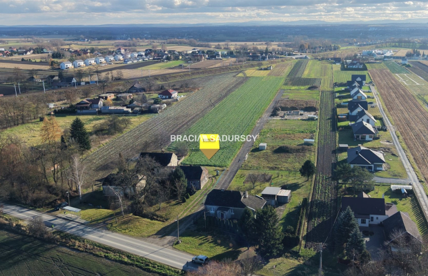 Działka budowlana o pow. 83 arów w Krakowie - Nowej Hucie   
 
Przedmiotem oferty jest działka o nr  301/2    położona w obrębi