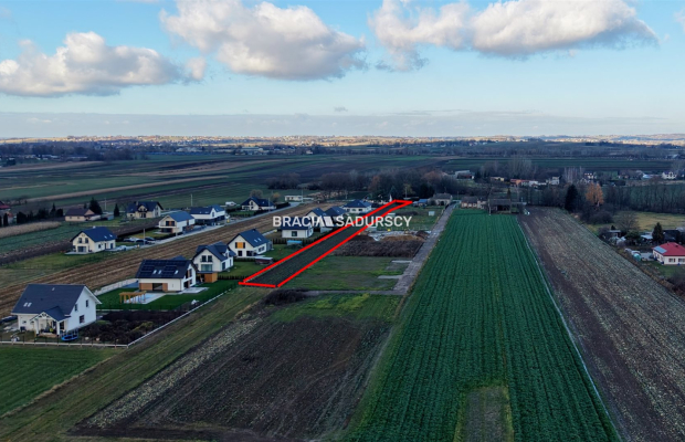 Działka budowlana o pow. 34 arów w Krakowie - Nowej Hucie   
 
Przedmiotem oferty jest działka o nr  307    położona w obrębie 