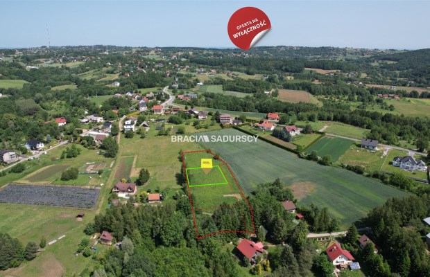 GRAJÓW, GMINA WIELICZKA, DZIAŁKA BUDOWLANA O POW. 1145 m 2 .  
 
Widokowa działka budowlana w zacisznym spokojnym miejscu, w mi