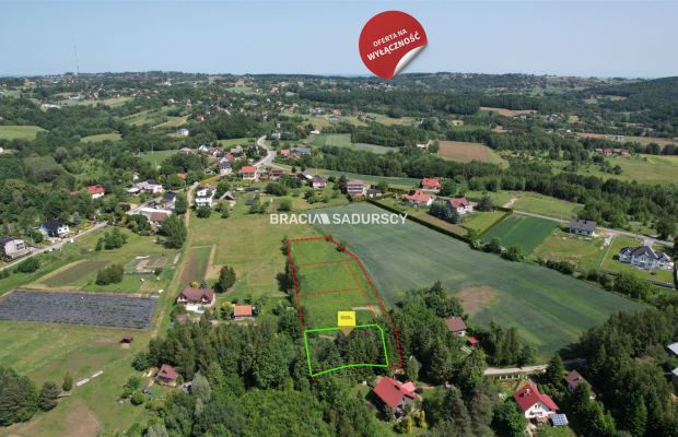 GRAJÓW, GMINA WIELICZKA, DZIAŁKA BUDOWLANA O POW. 1145 m 2 .  
 
Widokowa działka budowlana w zacisznym spokojnym miejscu, w mi