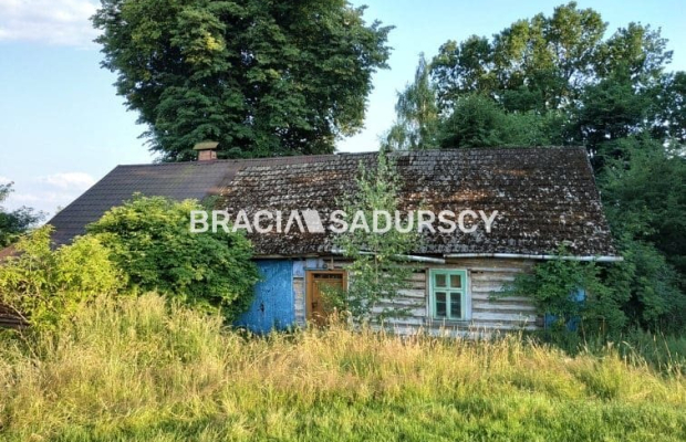 Działka rolna z drewnianym domem Nowa Wieś 