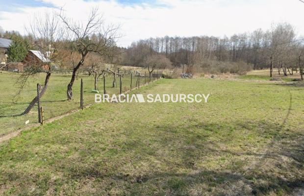 Atrakcyjna działka w Krakowie w spokojnej okolicy