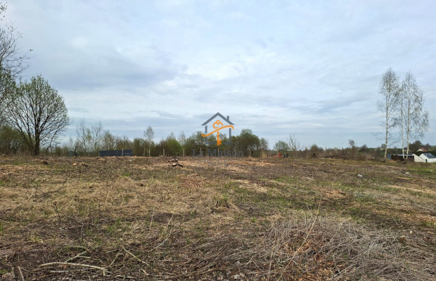 Na sprzedaż działka o powierzchni 30 arów w miejscowości Mników (gm. Liszki), położona w wyjątkowo malowniczej okolicy - tuż pr