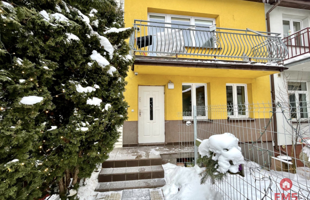 Dom szeregowy z lokalem usługowym