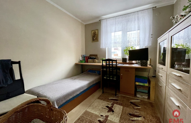 Dom szeregowy z lokalem usługowym