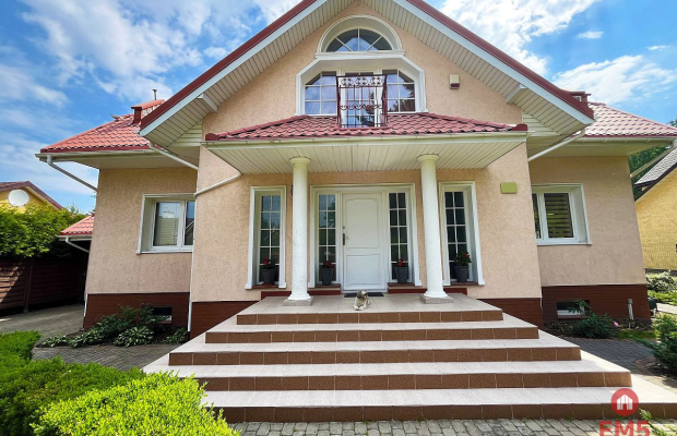 Dom z ogrodem Porosły