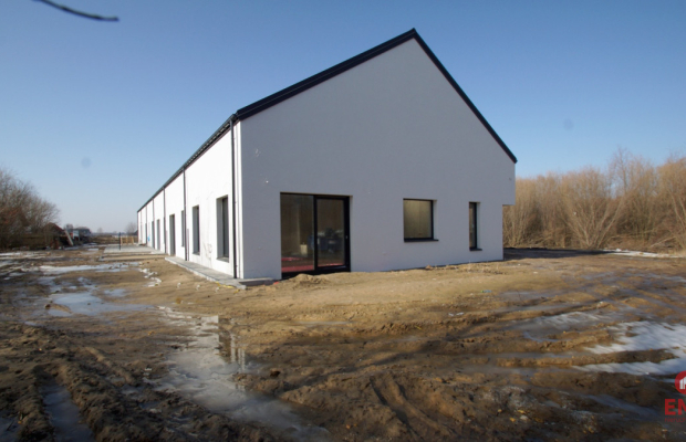 Szeregówka skrajna z działką 750m2