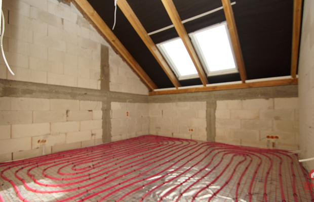 Szeregówka skrajna z działką 750m2