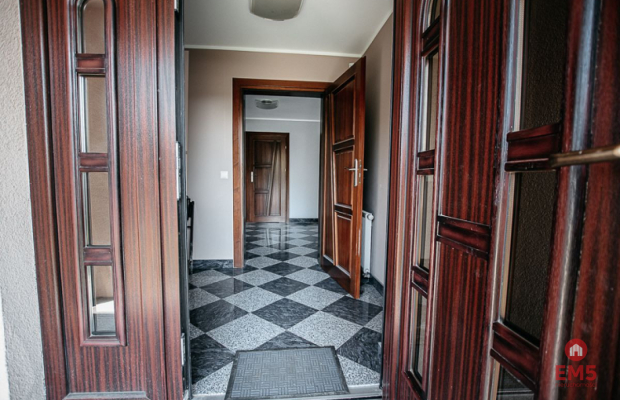 Dom, 6 pokoi, w Ostrowi Mazowieckiej.