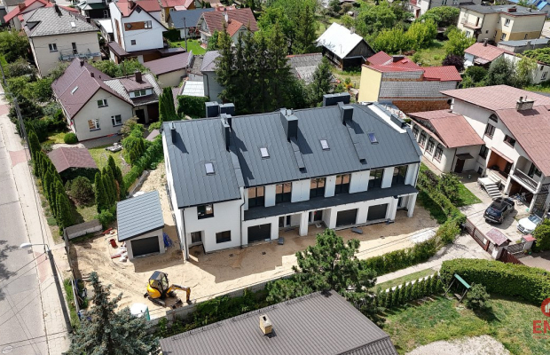 Szeregówka z garażem