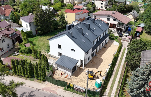 Szeregówka z garażem