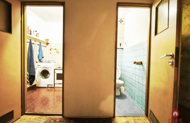 Dom z zabudowie szeregowej, do remontu