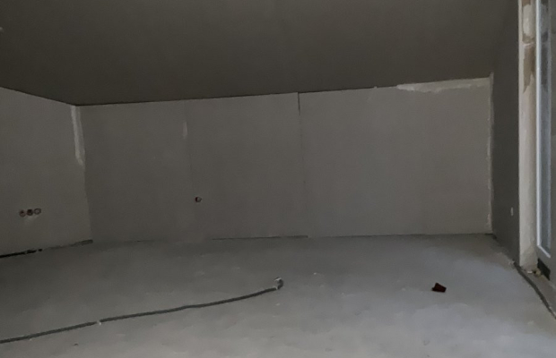 Większość atrakcyjnych nieruchomości w tej okolicy znika zanim trafia na portale. Dlatego pracujemy również na ofertach dostępn