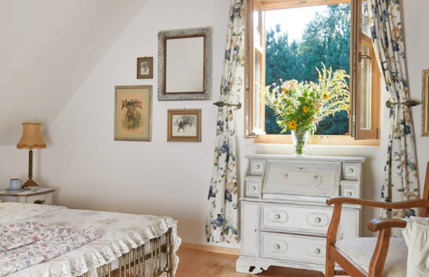 Dwa domy blisko jeziora – Serwy, gm. Płaska