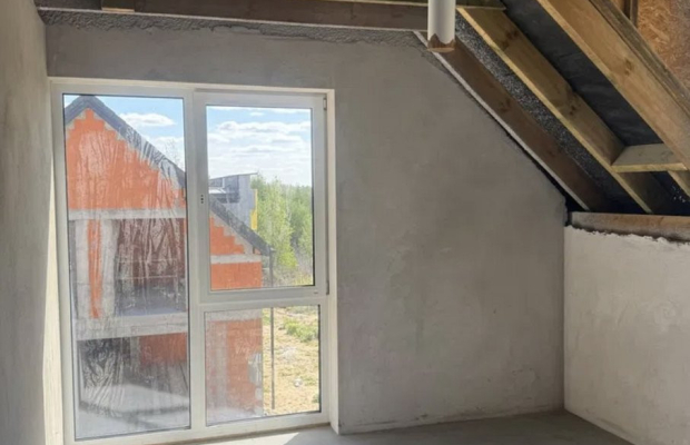 Bliźniak 10 minut od miasta.