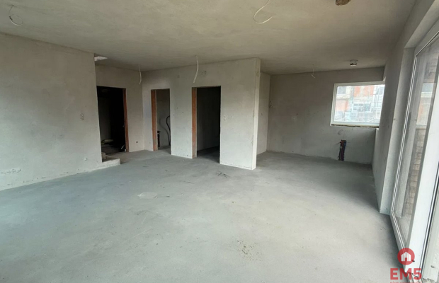 Bliźniak 10 minut od miasta.