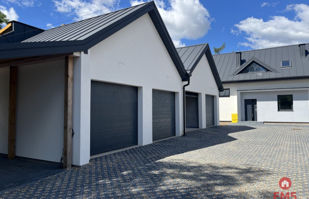 Szeregówki  w świetnej lokalizacji