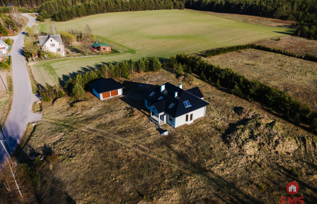 Dom 190 m² w stanie surowym – duża działka 5000 m²