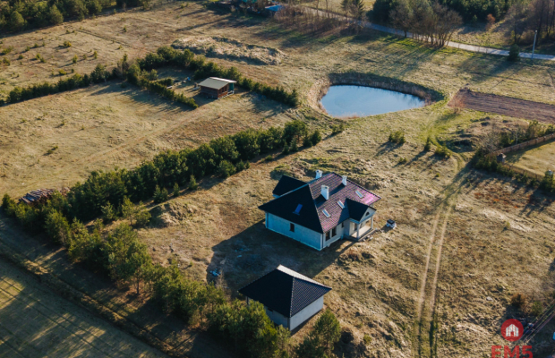 Dom 190 m² w stanie surowym – duża działka 5000 m²