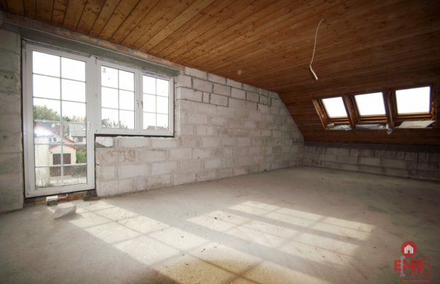 Dom na inwestycje w Ogrodniczkach.