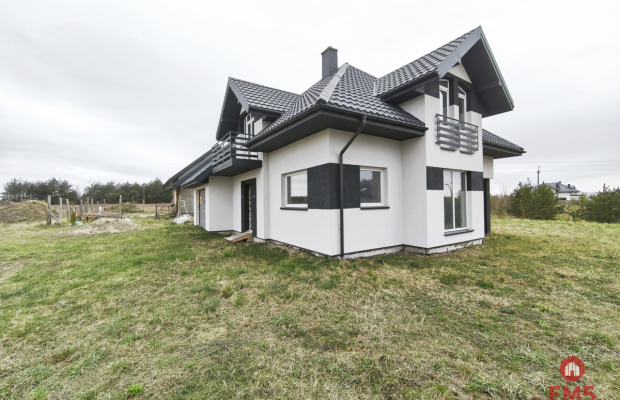 Dom wolnostojący 160 m² blisko jeziora i lasu