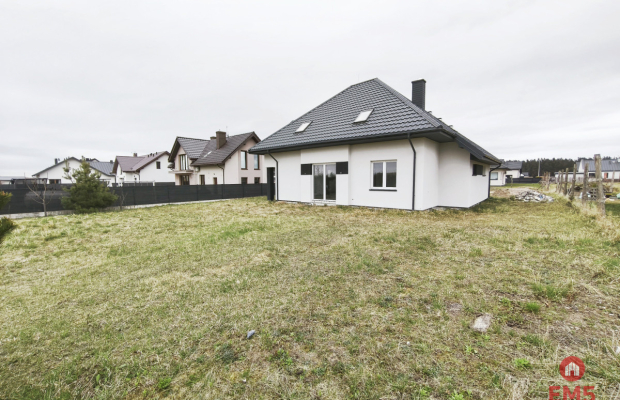 Dom wolnostojący 160 m² blisko jeziora i lasu