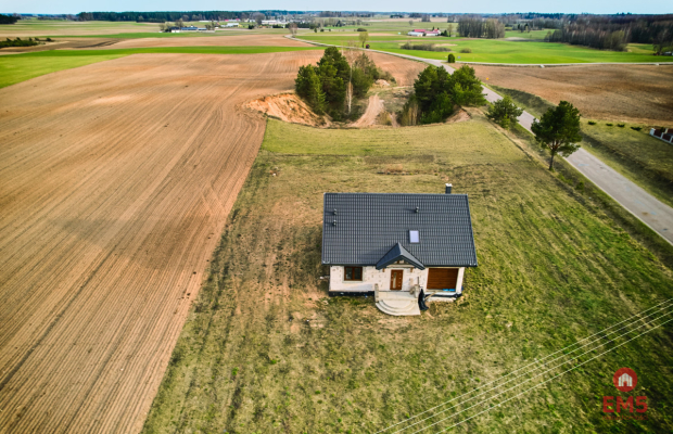 Dom w stanie surowym zamkniętym