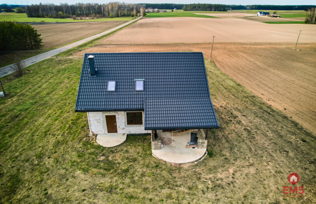 Dom w stanie surowym zamkniętym