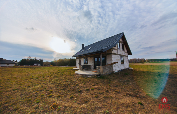 Dom w stanie surowym zamkniętym