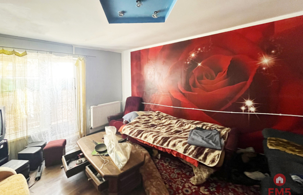 Dom,  hala, działka. Nieruchomość do wykończenia.