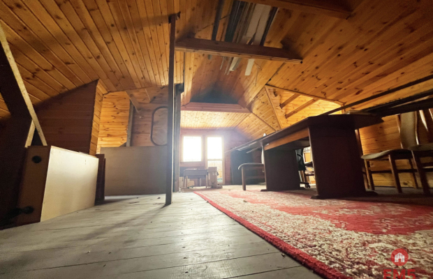 Dom,  hala, działka. Nieruchomość do wykończenia.