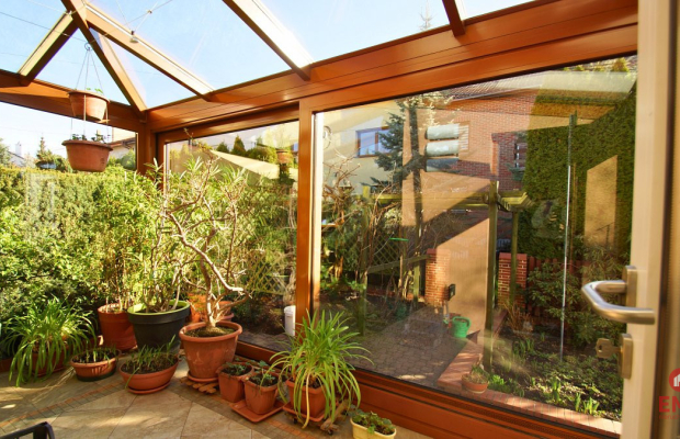 Dom z sauną i oranżerią, Jaroszówka