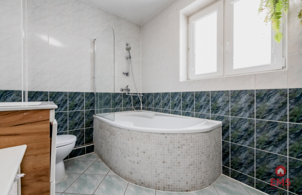 Dom z garażem  obok Białegostoku