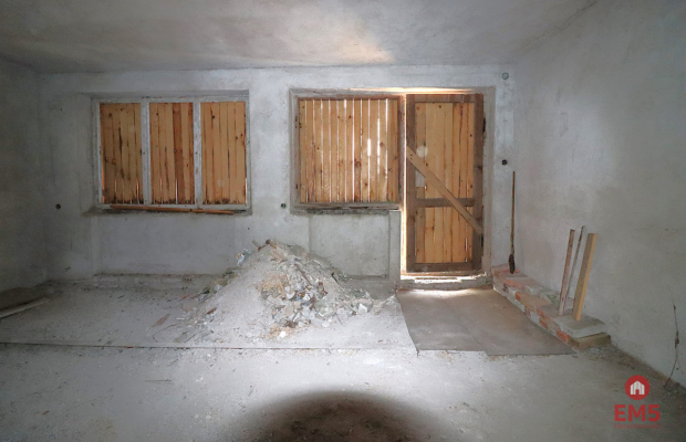 Dom w Sejnach do wykończenia z działką