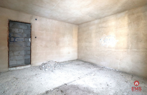 Dom w Sejnach do wykończenia z działką