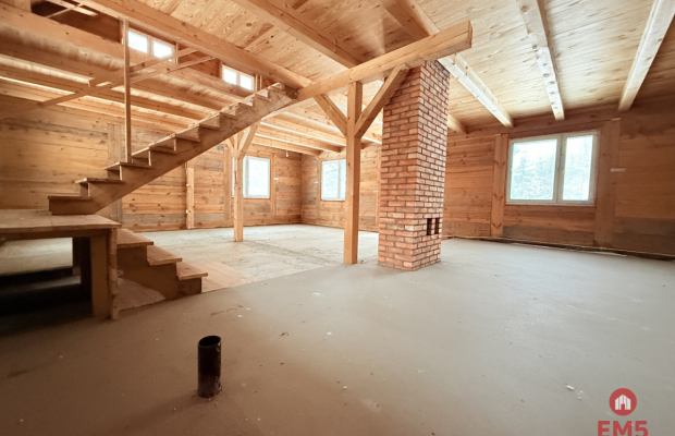 Dom wolnostojący pod miastem